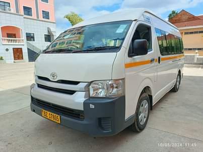 used toyota hiace