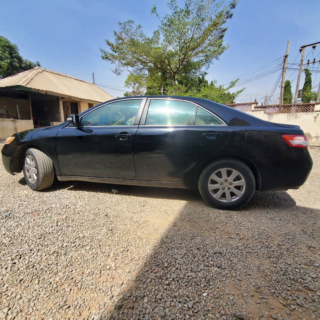 A picture of Super sharp Toyota Camry muscle 2010 with VENZA ENGINE everything