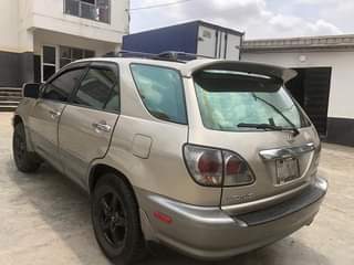A picture of 2001 Lexus Rx 300
