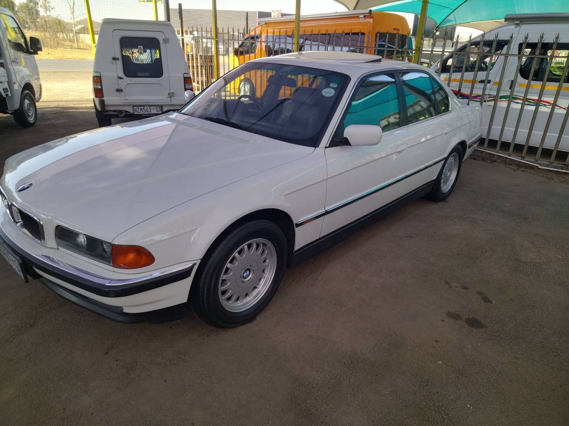 bmw 740i