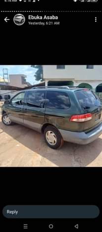 A picture of Few months Used Toyota Sienna 2000 model For sale Call