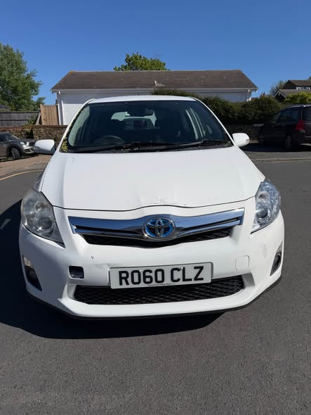 toyota auris