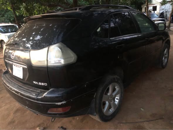 A picture of Super deal 2005 Lexus RX330