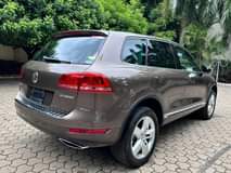 A picture of VOLKSWAGEN 2012 HYBRID MPYAAA