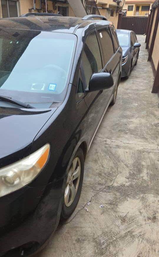 A picture of Registered 2011 Toyota Sienna XLE neatly used faultless 