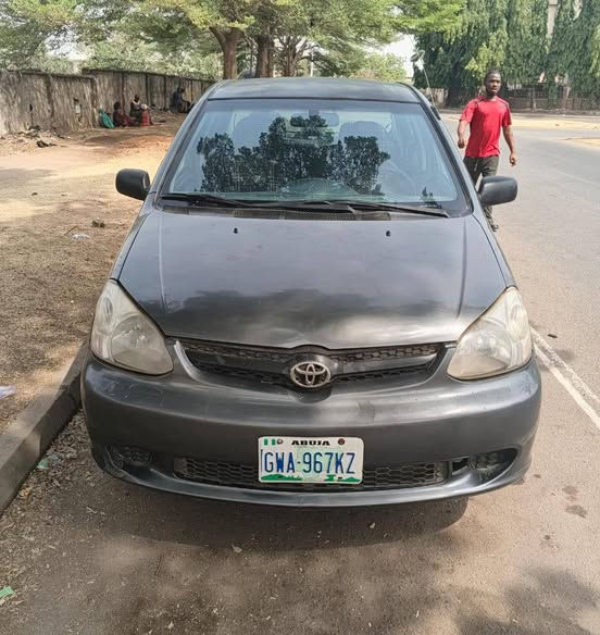 A picture of 2006 Toyota Echo