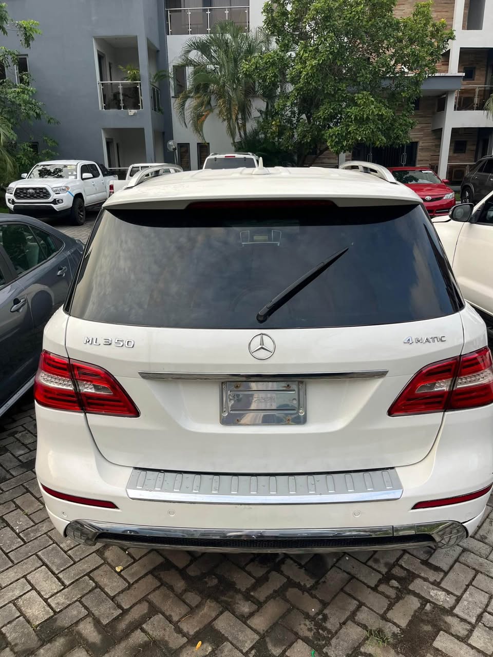 A picture of Mercedes Benz ML350 2012 model Registered Nothing to fix Price