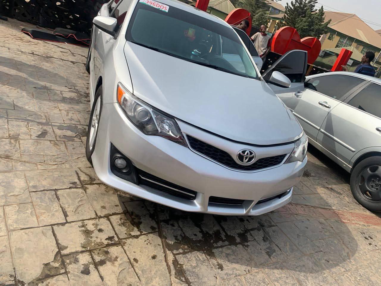A picture of Foreign used Toyota Camry KEYLESS..