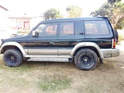 used mitsubishi pajero