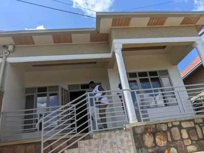 self compound houses