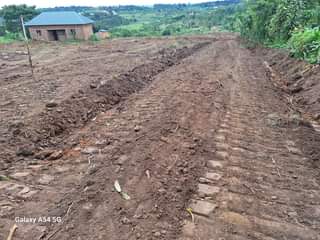 A picture of PLOTS ON FAIR PRICE 9M UGX