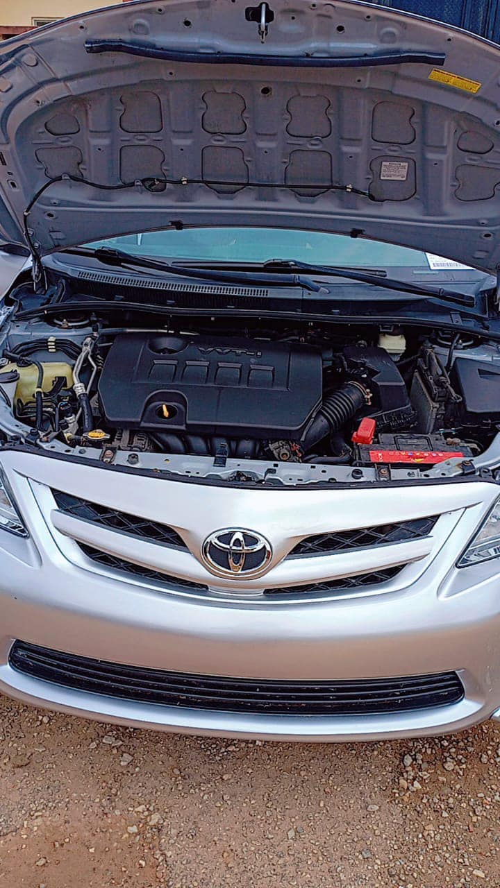 A picture of 2013 corolla sport 16 000000