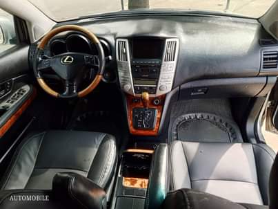 A picture of Neatly used LEXUS RX350 full Option 2007 model Total Accident