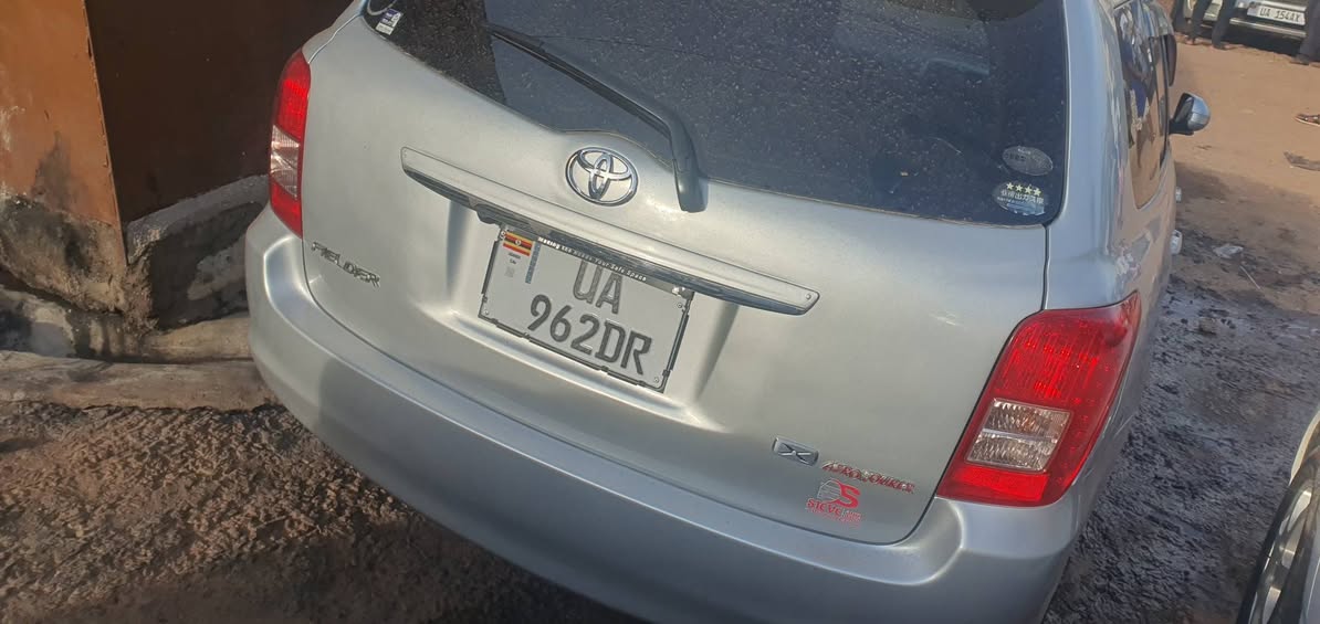 A picture of Toyota fielder yr 2008