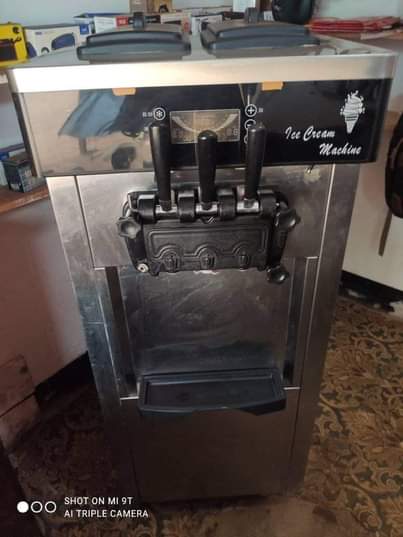 A picture of Ice cream machine