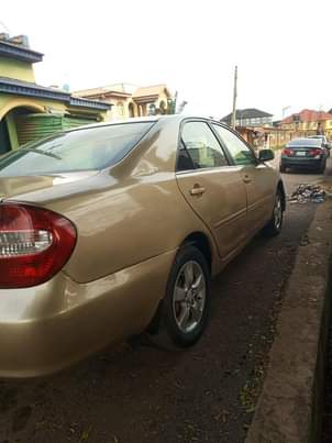 A picture of Toyota Camry 2004