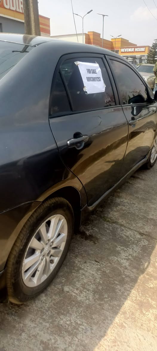 A picture of Toyota Corolla 09