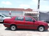 A picture of VOLKSWAGEN VENTO MANUAL NO AC FOREIGN USED