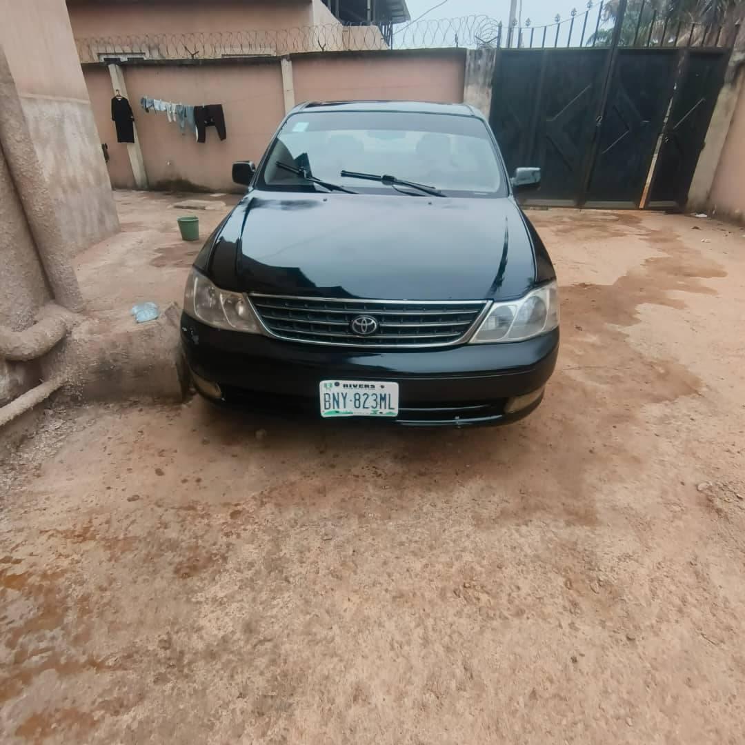 A picture of Clean toyota Avalon dashboard price 2 5m Belgium grade location