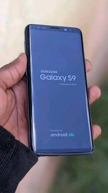 A picture of SAMSUNG S9