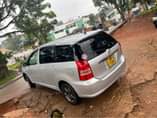 A picture of Toyota Wish Silver