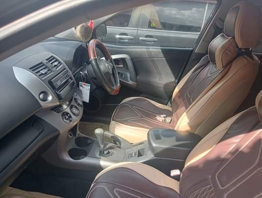 A picture of 2007 TOYOTA RAV 4 MIS TANZANIA