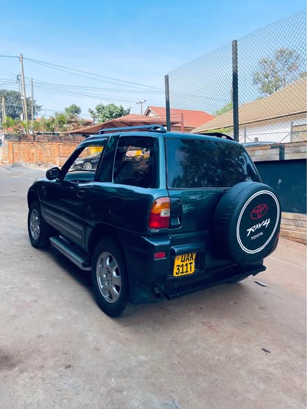 A picture of Toyota rav4