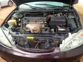 A picture of 04 camry