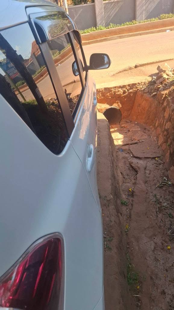 A picture of RECTIS 21M CALL 0701488581 WHATSAPP 0776417404