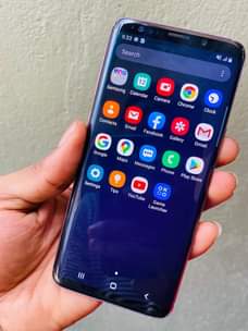A picture of Samsung s9