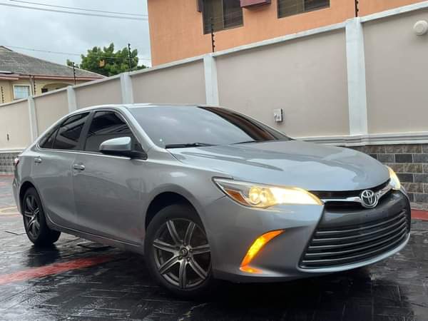 A picture of OMG This is crispy clean Toyota Camry 2016 model registered