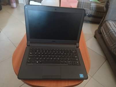 A picture of Dell Laptop