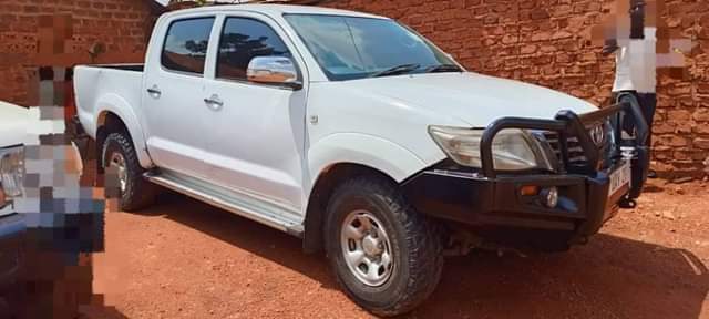 used toyota hilux