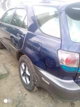 A picture of Lexus 300 2002 model