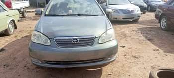 A picture of 2004 Toyota Corolla LE