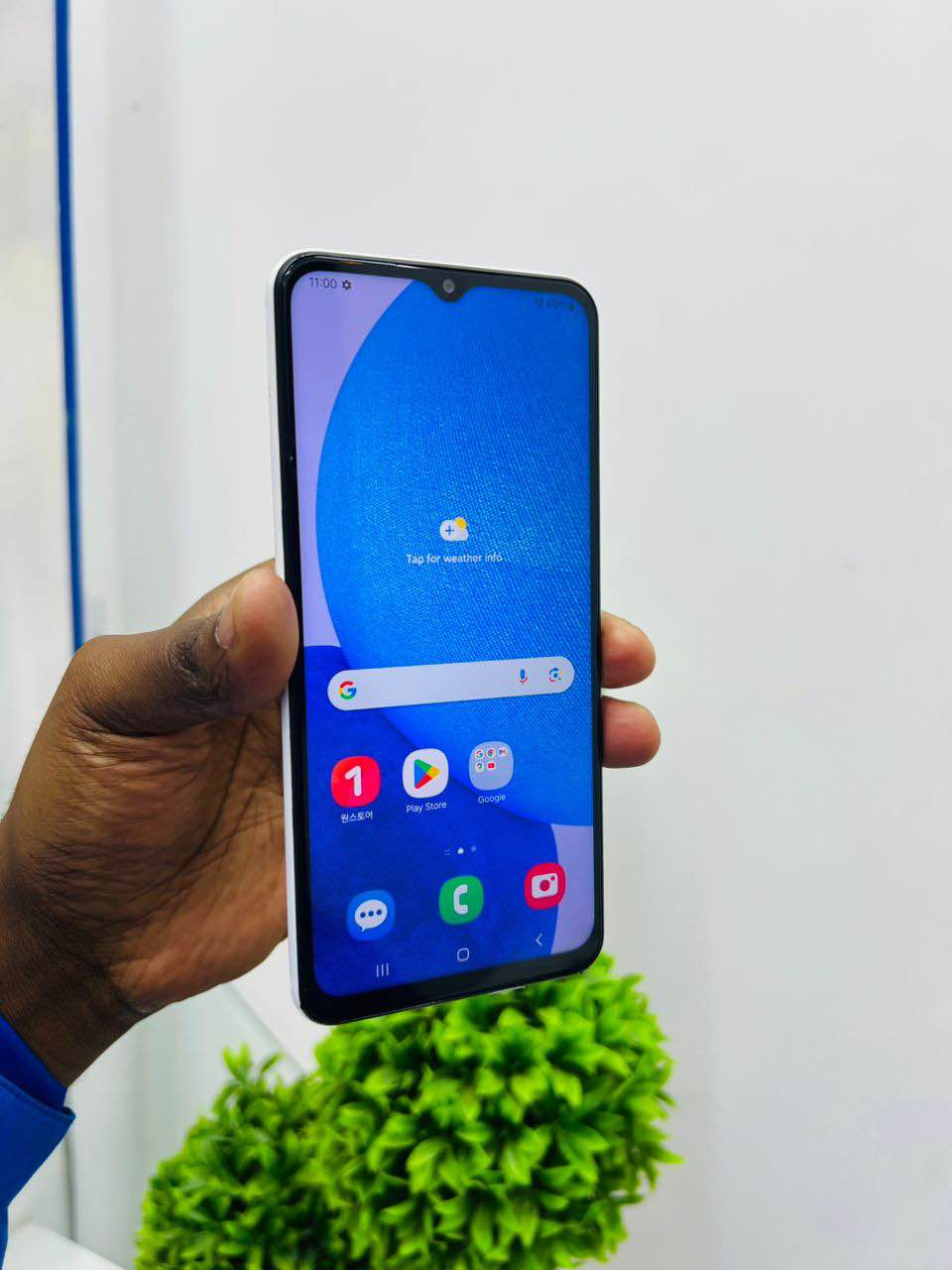 A picture of  Samsung galaxy A23 gb128 ram8 clean bei 340 000Tsh