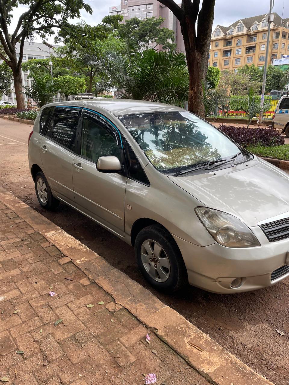 A picture of Toyota spacio 7 seater 1.5cc on sale at 14.5m Ugx