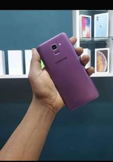 A picture of Samsung j6