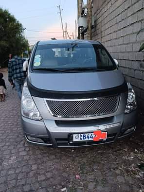 hyundai starex