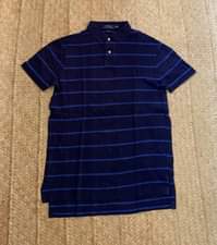 A picture of T shirt form six mtumba grade one 