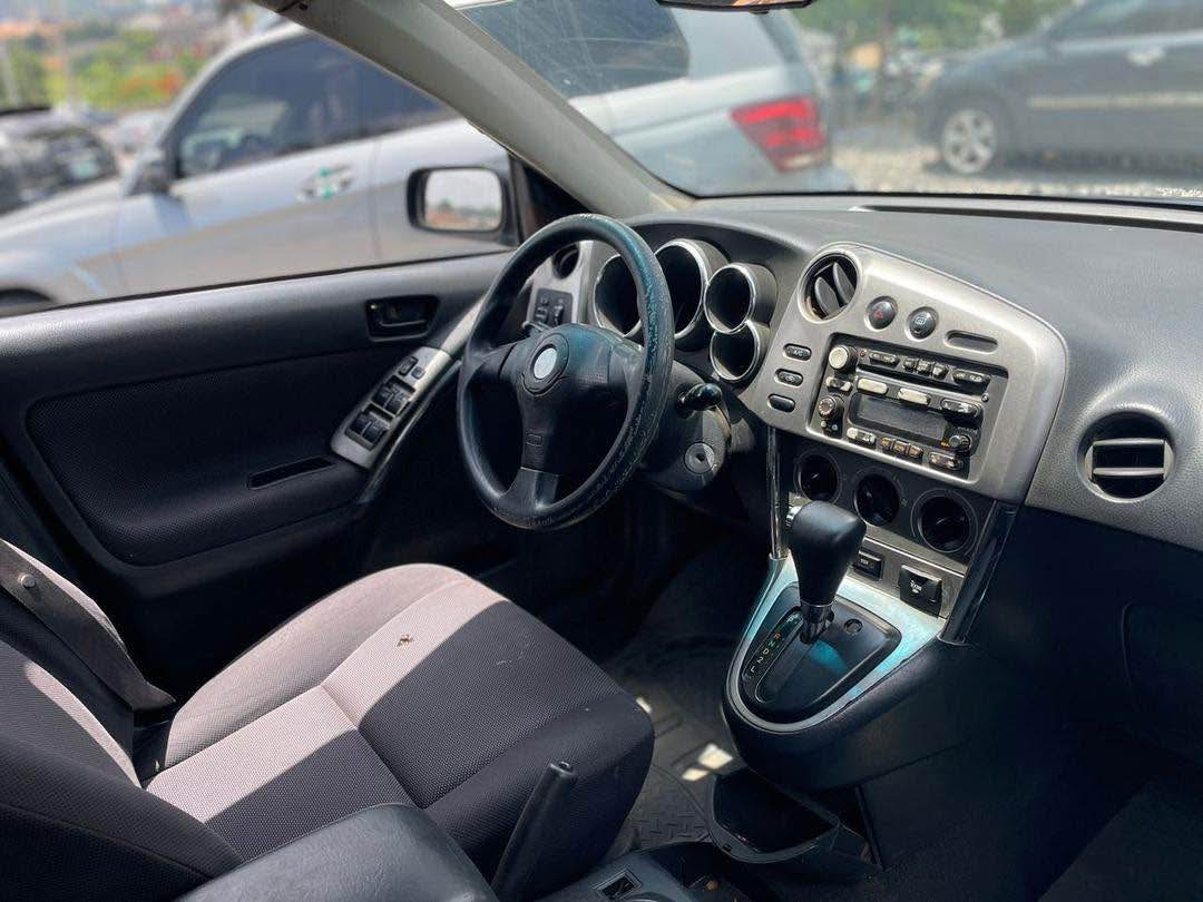 A picture of 2003 Pontiac Vibe