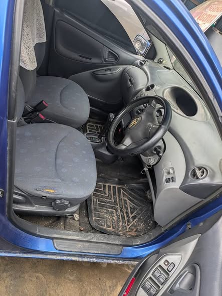 A picture of Vitz Old