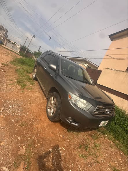 A picture of Registered Toyota Highlander 2008 first body 2025 entry