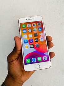 A picture of Apple Iphone 7 plain