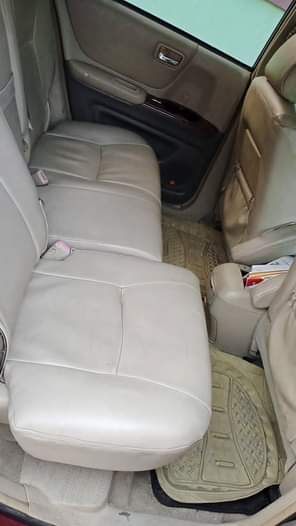 A picture of 2005 TOYOTA HIGHLANDER FOR SALE 3 SEATER ENGINE GEAR AC