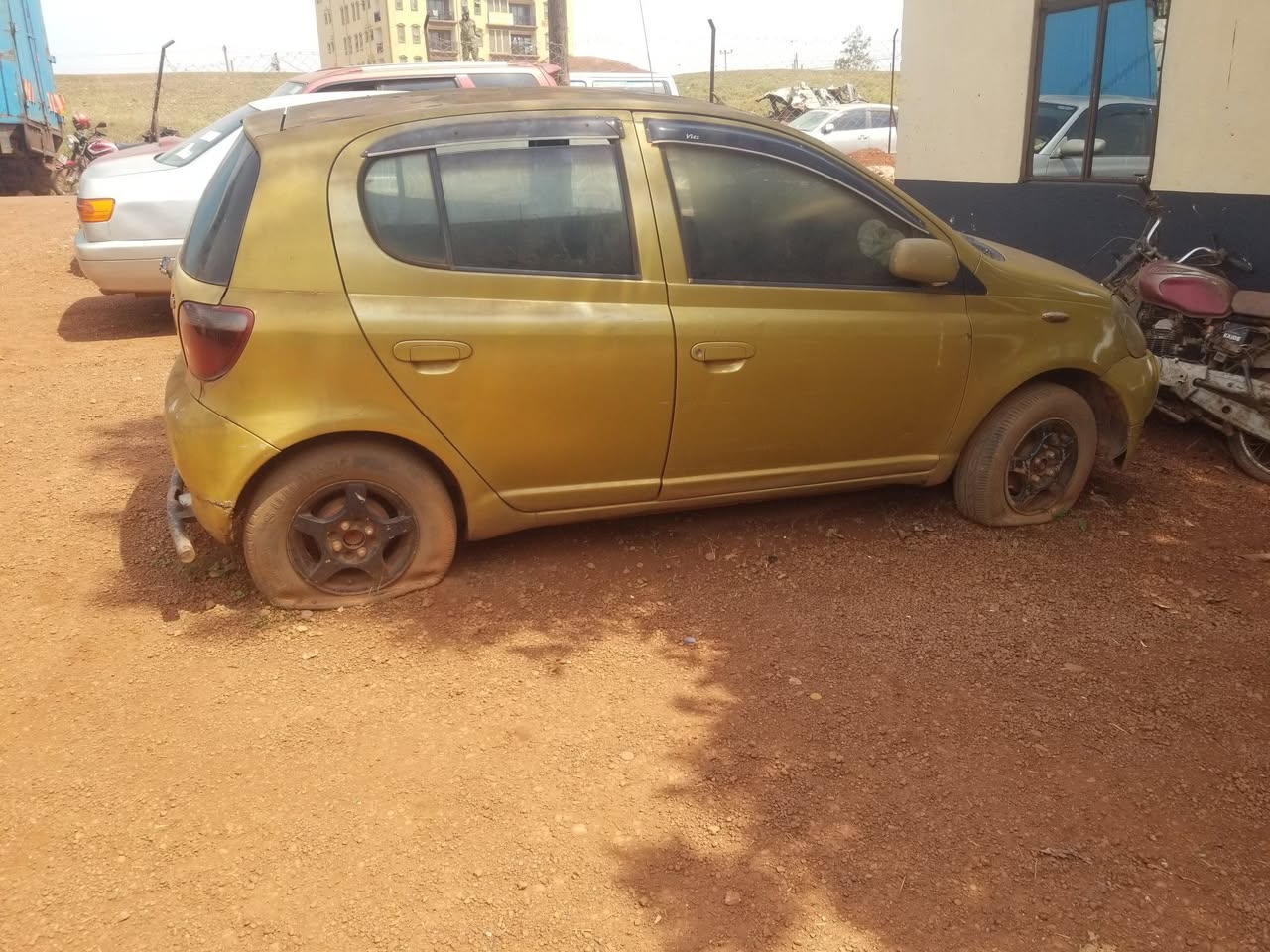 A picture of Vitz 0751166992
