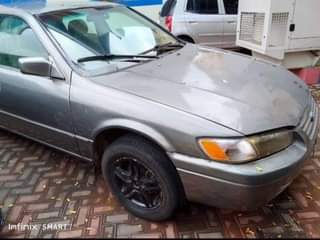A picture of 1999 Toyota Camry