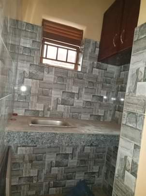 A picture of self contained double one bedroom 350k in mpererwe call WhatsApp