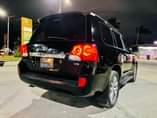 A picture of TOYOTA LANDCRUISER VX V8
