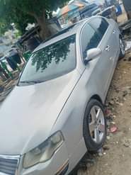 A picture of Volkswagen Jetta Passat 2009 Model buy and drive engine and